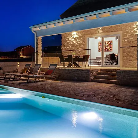 Stone House Cindric In Villa